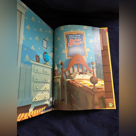Scholastic Disney Pixar Hardback Toy Story book. Wonderful world of reading. - Picture 2 of 6